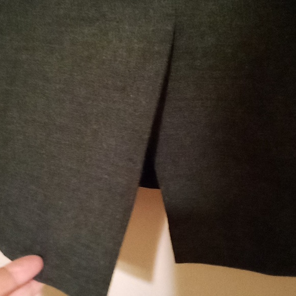 Ann Taylor gray lined pencil skirt size 4 - Picture 4 of 7